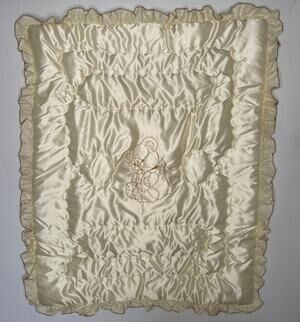 Vintage 1960s The Quiltex Co Satin Baby Crib Comforter Teddy Bear Ruffle 34x42